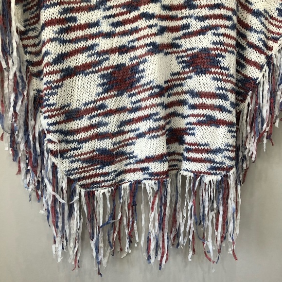 California Moon Rise fringe poncho - Picture 2 of 8